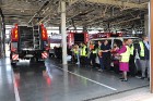 Starptautiskā lidosta «Rīga» iepazīstina tūrisma profesionāļus ar ugunsdzēsējiem 17