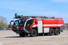 Starptautiskā lidosta «Rīga» iepazīstina tūrisma profesionāļus ar ugunsdzēsējiem 19