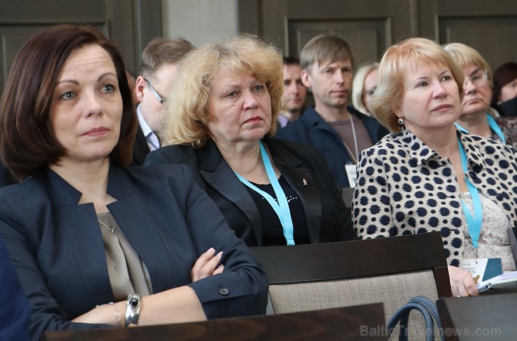 Latgolys symtgadis kongresa rezolūcija, kas tika pieņemta 6.05.2017 Rēzeknē, aicina stiprināt un attīstīt latgalisko kultūrvidi Latgalē 197380