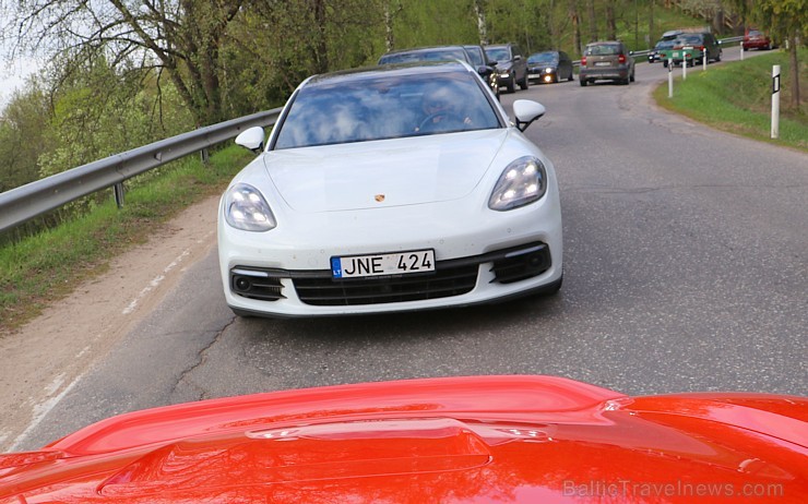 Travelnews.lv redakcija izbrauc «Porsche Road Tour» ar 8 spēkratiem un izbauda Vidzemes pavasari 197717