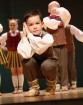 Ogres bērnu un jauniešu deju studija «Pīlādzītis» dejo pavasara koncertā 20