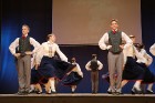 Ogres bērnu un jauniešu deju studija «Pīlādzītis» dejo pavasara koncertā 30