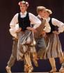 Ogres bērnu un jauniešu deju studija «Pīlādzītis» dejo pavasara koncertā 32
