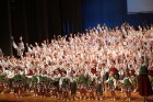 Ogres bērnu un jauniešu deju studija «Pīlādzītis» dejo pavasara koncertā 58