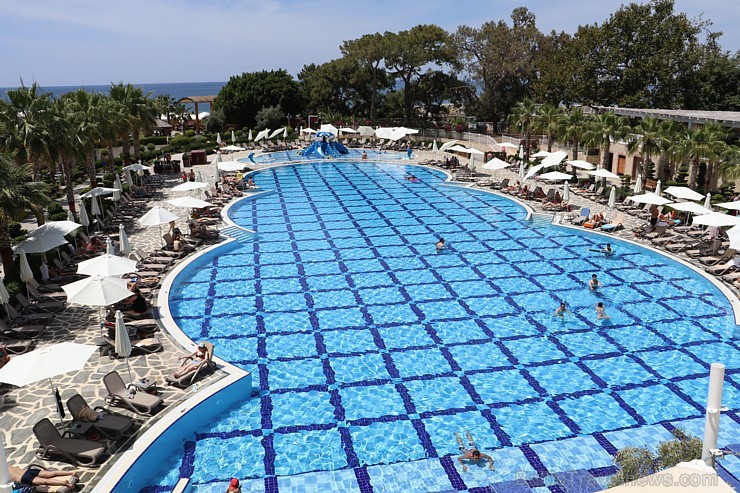 «Novatours Summer Breeze» dalībnieki iepazīst Turcijas viesnīcu «Rubi Platinum Spa Resort & Suites» 198143