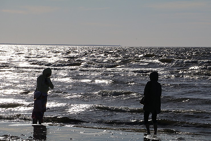 Jūrmala piesaka garšīgu pludmales sezonu no «36Line» līdz «Orizzonte» 200437