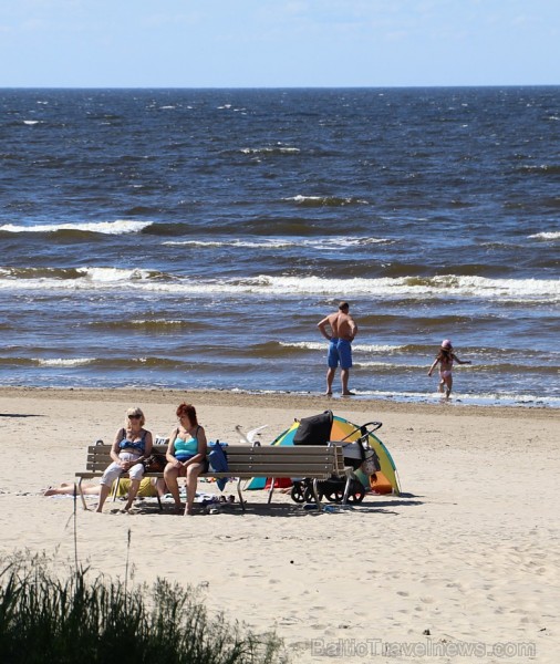 Jūrmala piesaka garšīgu pludmales sezonu no «36Line» līdz «Orizzonte» 200439