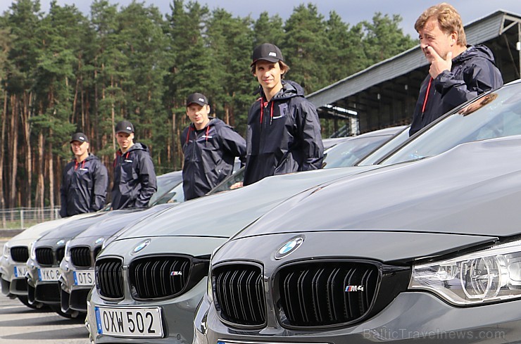 Travelnews.lv ņem aktīvu dalību BMW M pieredzes pasākumā Biķernieku trasē 201379