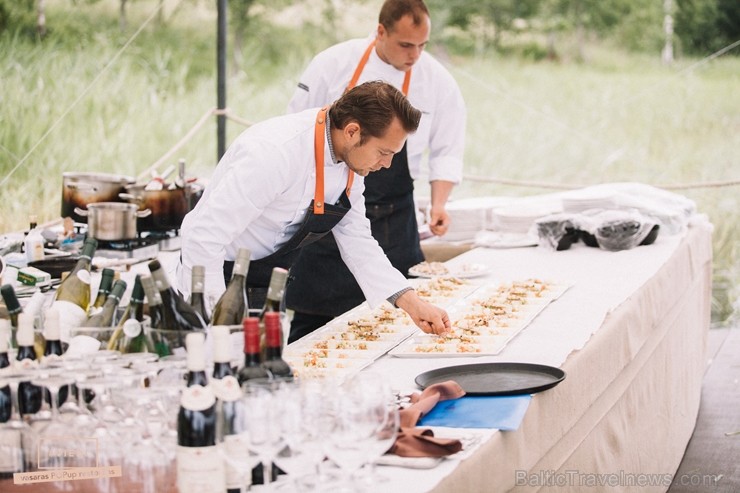 Baltijā pirmo reizi realizēts VAKARS UZ EZERA - jeb vasaras POP-up restorāns Kāla ezerā 201482