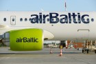 Lidosta «Rīga» un «Airbaltic» medijiem atrāda savu infrastruktūru un gaisa floti 7