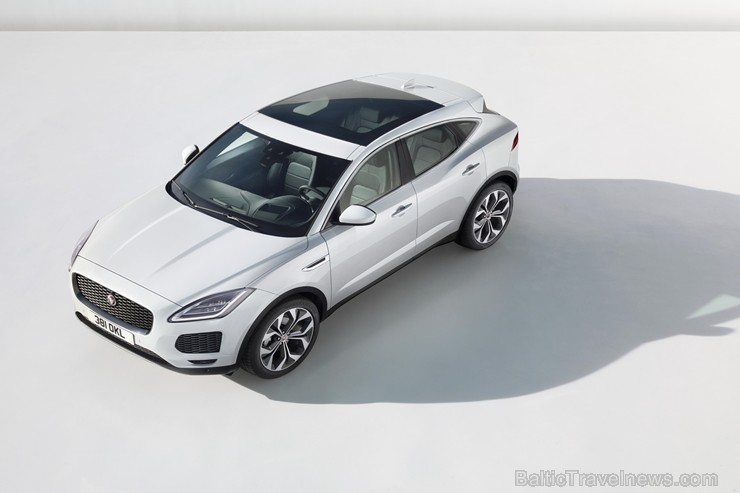 Prezentēts jaunākais Jaguar modelis «E-PACE» 202288