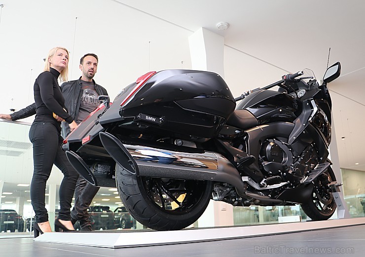 Inchcape Motors Latvija piedāvā jaunu motociklu BMW K 1600 B ceļošanai 205137