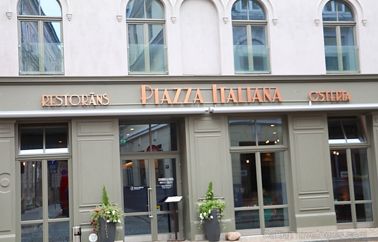 Travelnews.lv ļoti atzinīgi novērtē jauno itāļu virtuves restorānu Rīgā «Piazza Italiana» 205542