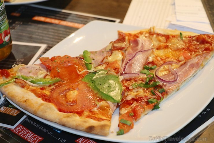 Mēbeļu namā tiek atklāta picēriju tīkla «Pica Lulū» jaunā ēstuve 206001