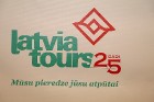 Tūrisma firma «Latvia Tours» skaisti svin 25 gadu jubileju piecu zvaigžņu viesnīcā 100