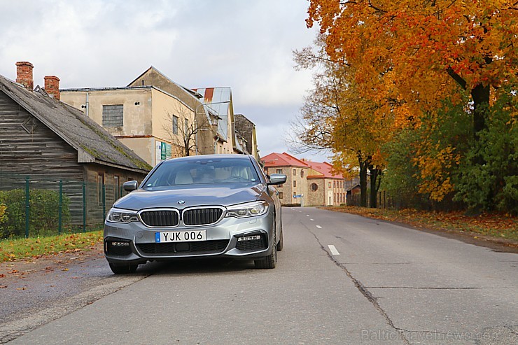 Travelnews.lv apceļo rudenīgo Latviju ar jauno un jaudīgo BMW 5401 208970
