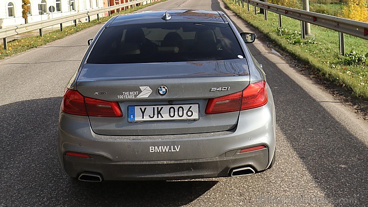 Travelnews.lv apceļo rudenīgo Latviju ar jauno un jaudīgo BMW 5401 208977