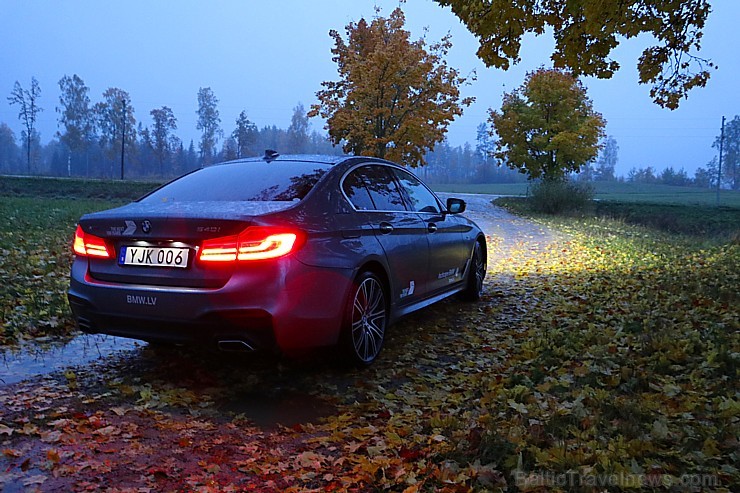 Travelnews.lv apceļo rudenīgo Latviju ar jauno un jaudīgo BMW 5401 209008