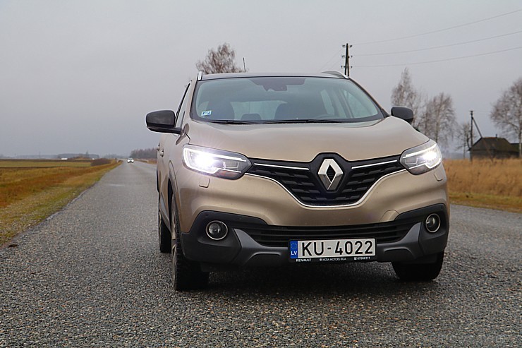 Travelnews.lv dodas uz Lūznavas muižu Latgalē ar jauno krosoveru Renault Kadjar dCi 130 4x4 210929
