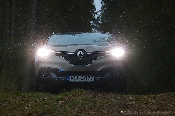 Travelnews.lv dodas uz Lūznavas muižu Latgalē ar jauno krosoveru Renault Kadjar dCi 130 4x4 210948