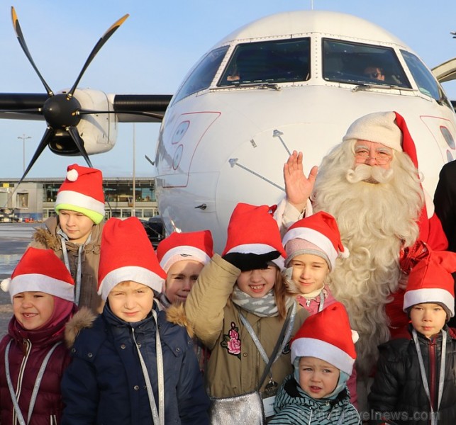 Ar somu lidsabiedsabiedrības «Finnair» lidmašīnu 5.12.2017 Rīgā ielido Ziemassvētku vecītis no Lapzemes 212296