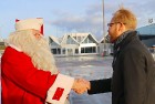 Ar somu lidsabiedsabiedrības «Finnair» lidmašīnu 5.12.2017 Rīgā ielido Ziemassvētku vecītis no Lapzemes 6