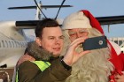 Ar somu lidsabiedsabiedrības «Finnair» lidmašīnu 5.12.2017 Rīgā ielido Ziemassvētku vecītis no Lapzemes 18