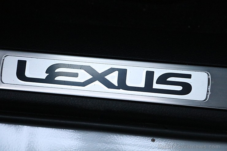 Travelnews.lv ar jauno krosoveru Lexus NX 300H ceļo uz Ungurmuižu 213024