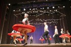 Ogres Kultūras centrā 16.12.2017 dejo jauniešu un bērnu studija Pīlādzītis un TDA Ogre 16