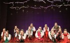 Ogres Kultūras centrā 16.12.2017 dejo jauniešu un bērnu studija Pīlādzītis un TDA Ogre 72
