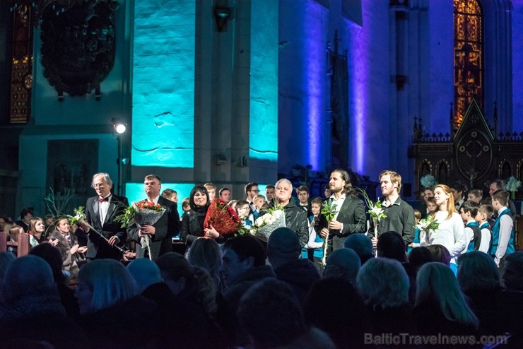 Rīgā izskan tradicionālais Ineses Galantes Ziemassvētku koncerts 213434
