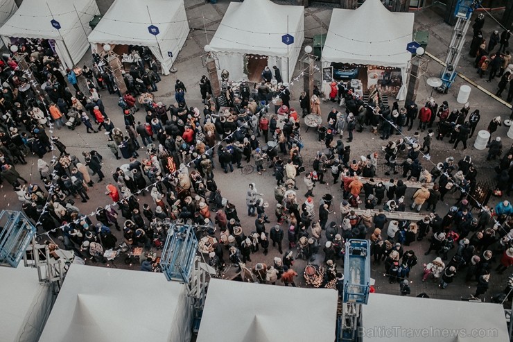 Rīgas «Street Food» festivāla laikā īpaši apmeklēta bija gardumu pilnā «Aqua Luna» telts 214853