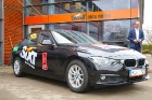 Autonoma «Sixt Latvija» piešķir 22.03.2018. BMW zīmola automašīnu Latvijas hokeja izlases galvenajam trenerim Bobam Hārtlijam 1
