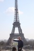 Travelnews.lv novēro ikdienas «jezgu» pie Eifeļa torņa Parīzē 16