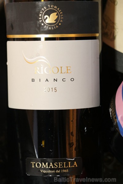 Vīna pazinēji 8.05.2018 iepazīst «Simply Italian Great Wines» prezentētos vīnus no Itālijas, ko organizē «B2B Baltic Travel» un «International Event & 222395
