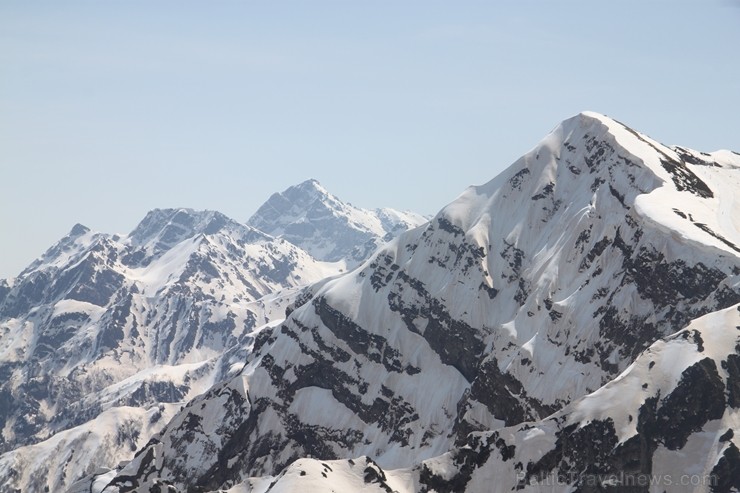 Travelnews.lv izbauda Soču kalnu ainavas no «Rosa Khutor» slēpošanas trasēm 222645