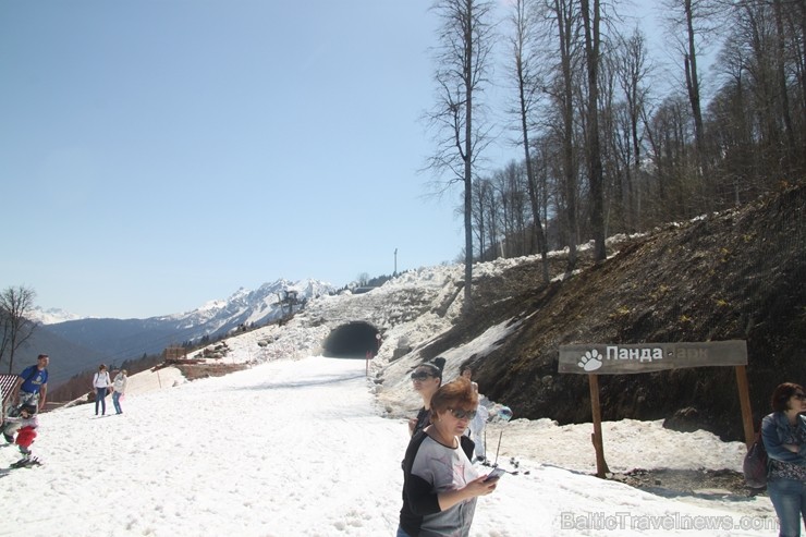 Travelnews.lv izbauda Soču kalnu ainavas no «Rosa Khutor» slēpošanas trasēm 222676