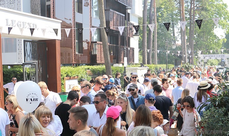 Jūrmalā jau otro sezonu atklāj ielas ēdienu festivāls «Gourmet Fair» 225720