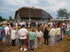 Vasaras saulgriežu laikā patriotiski noskaņoti cilvēki izgaismojuši Latviju, apejot tai apkārt 19