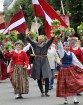 Dziesmu un deju svētku atklāšanas gājiens pulcē Rīgā visus Latvijas novadus (201-300) 59