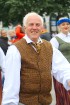 Dziesmu un deju svētku atklāšanas gājiens pulcē Rīgā visus Latvijas novadus (301-400) 41