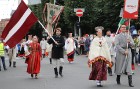 Dziesmu un deju svētku atklāšanas gājiens pulcē Rīgā visus Latvijas novadus (301-400) 64