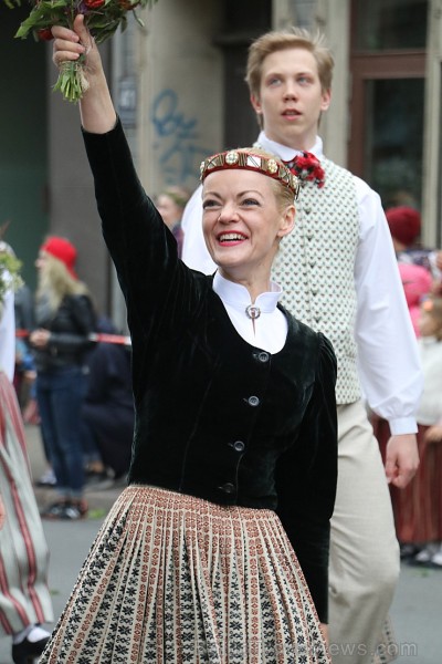 Dziesmu un deju svētku atklāšanas gājiens pulcē Rīgā visus Latvijas novadus (801-845) 227607