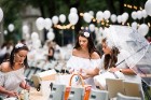 Jau ceturto gadu Rīgā notiek baltais pop-up pikniks «L’elegante Pop-Up Picnic» 18