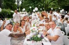 Jau ceturto gadu Rīgā notiek baltais pop-up pikniks «L’elegante Pop-Up Picnic» 87