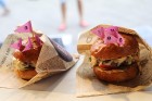 Otrais «Rīgas Burgeru Festivāls 2018» 4.08.2018 noskaidroja ātrāko ēdāju un labāko burgeru 29