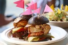 Otrais «Rīgas Burgeru Festivāls 2018» 4.08.2018 noskaidroja ātrāko ēdāju un labāko burgeru 35