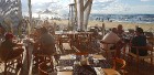 Travelnews.lv izbauda jūru un populāro pludmales restorānu «Legend Beach» 6