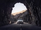 Jaunais Volvo V60 Cross Country ļauj zviedru ģimenes universālim doties bezceļos 14