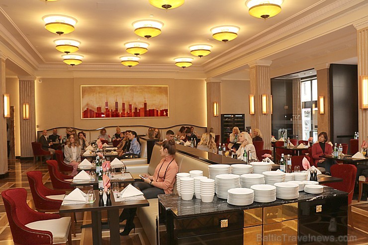 Viesnīcas «Grand Hotel Kempinski Rīga» restorāns «Amber» piedāvā jaunu konceptu «Vēlās brokastis ar ģimeni» 234437